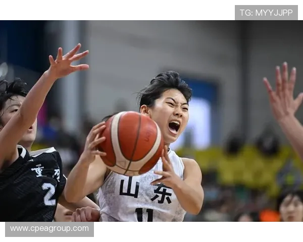 重庆篮球队在全运会积分榜上以61分稳居第一名引发关注